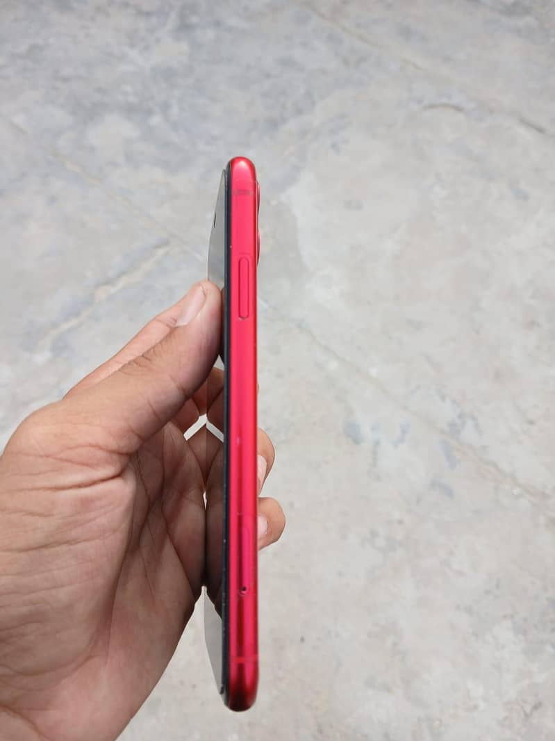 Apple iPhone 11 8
