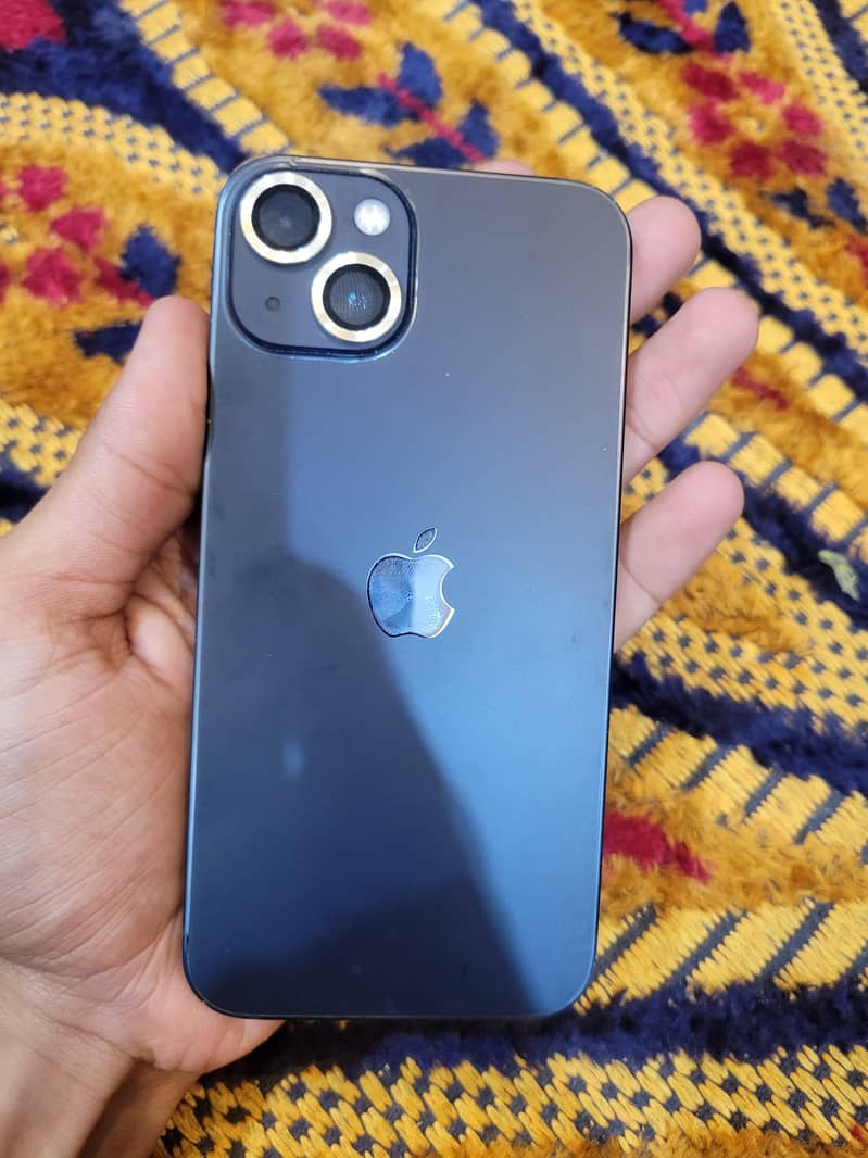 Apple iPhone 13 4