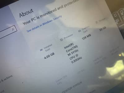 Intel R Core TM M-5Y10c