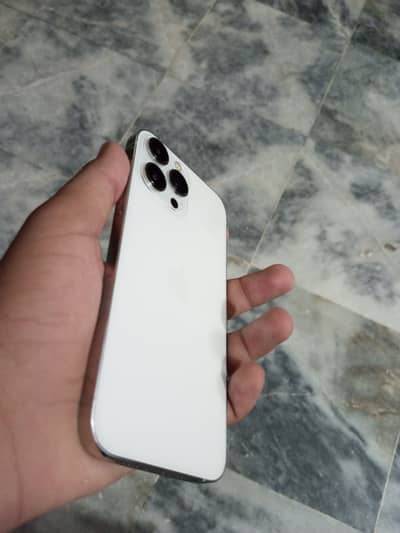 Apple iPhone 13 Pro Max factory unlocked