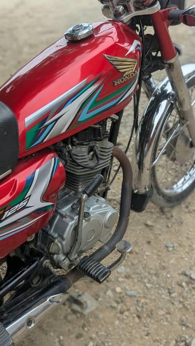 Honda CG 125.  (2022/2023)