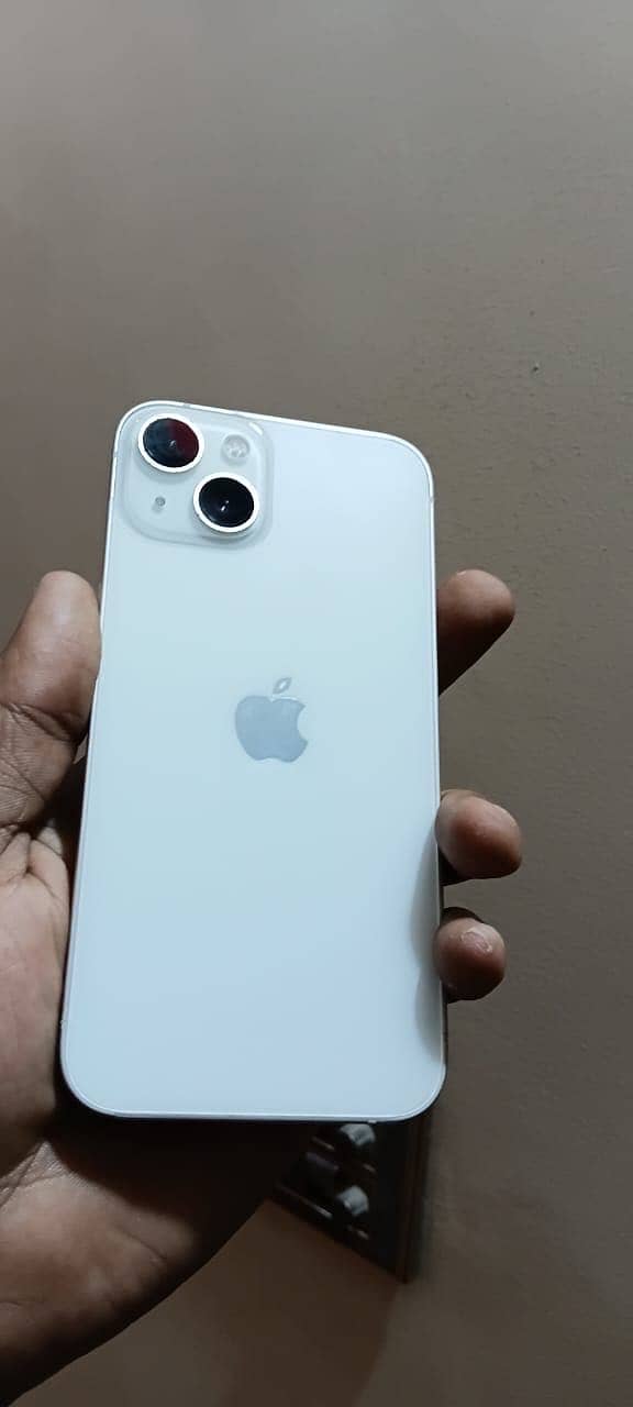 Apple iPhone 13 7