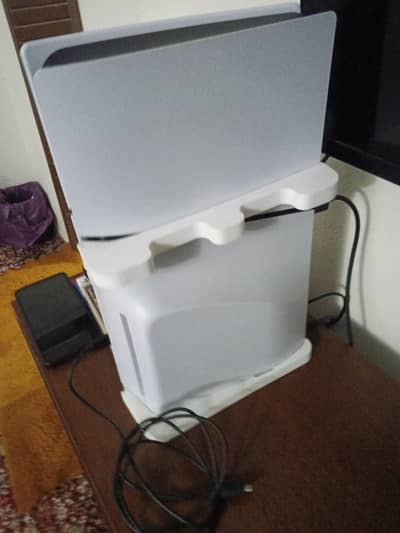 PS5 SLIM DISC 1TB only two month used with 2 console