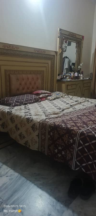 1 Bed+side tables, Dressing, Almari 3door