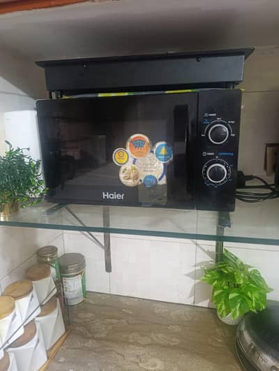 microwave oven