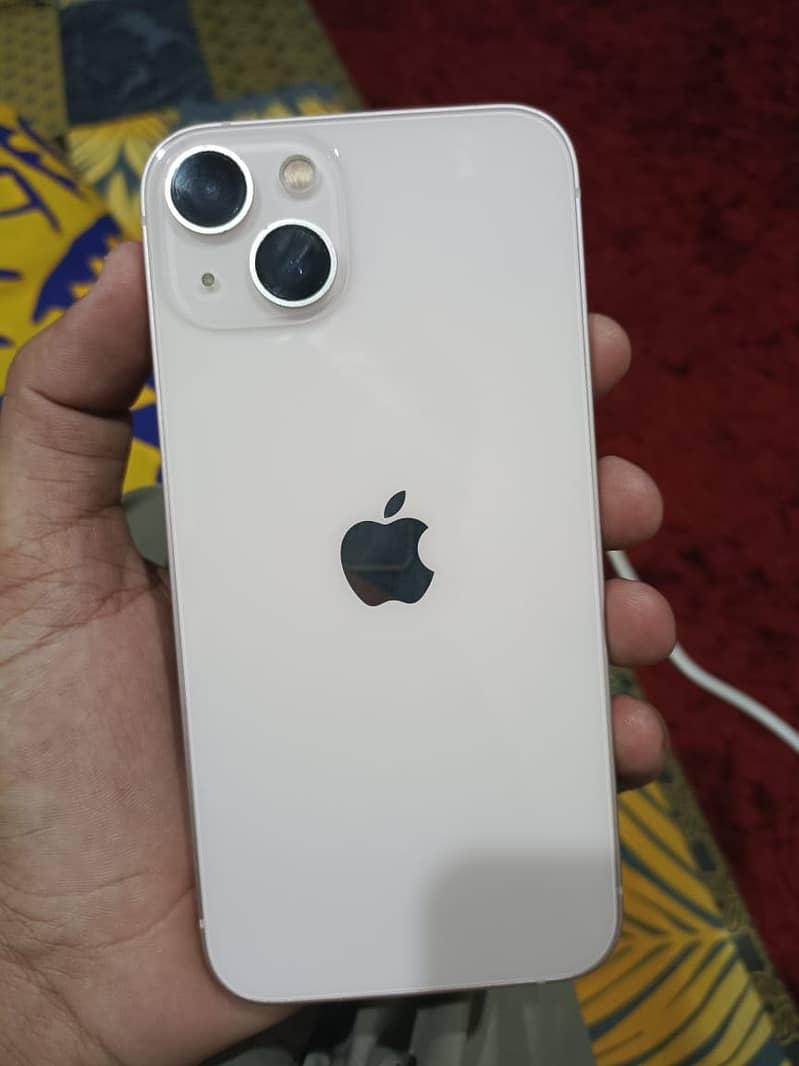Apple iPhone 13 0
