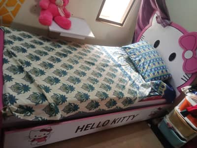 Bed and kids Almirah