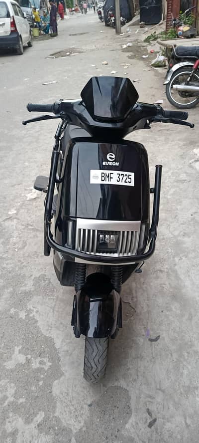 Eveon N8 Lithium battery bio on the spot