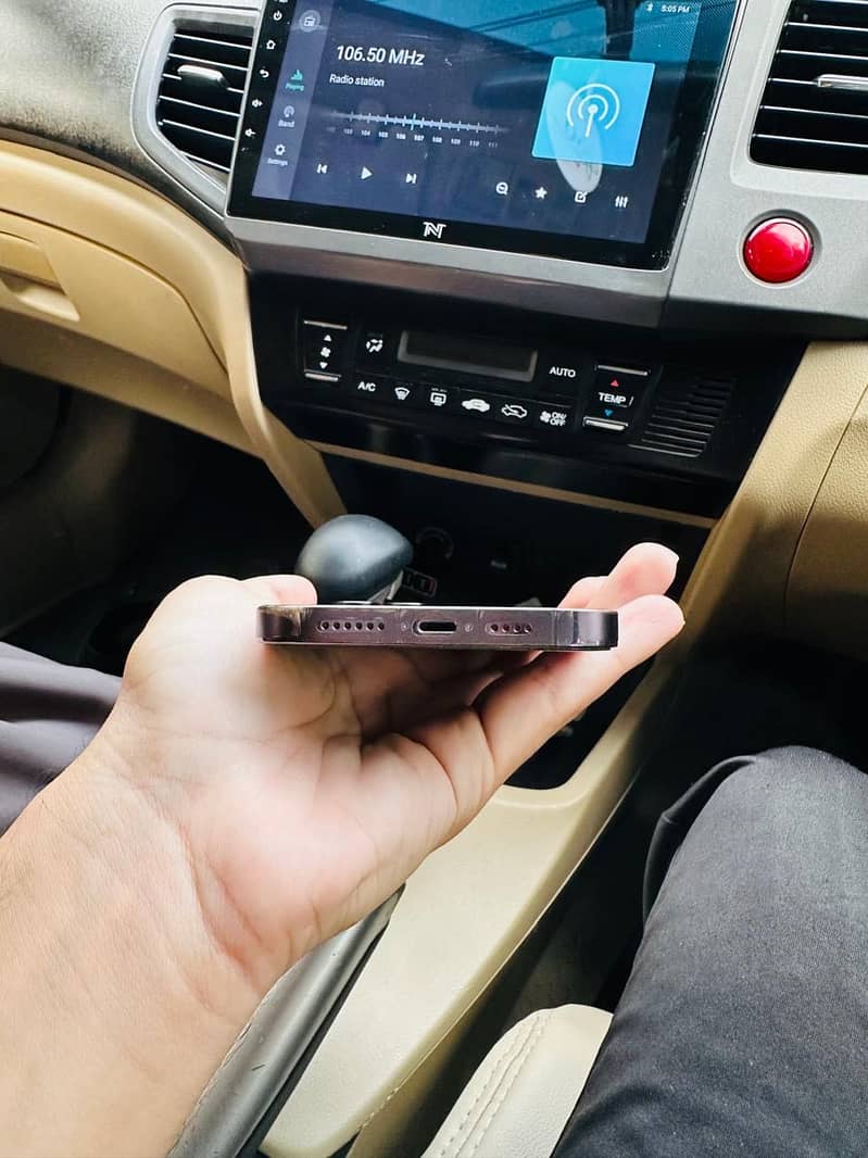 Apple iPhone 14 Pro Max 3