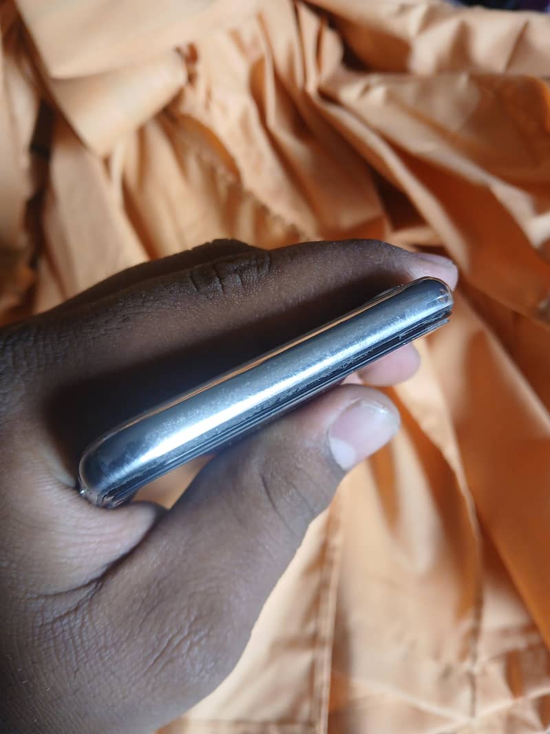 Apple iPhone X 2