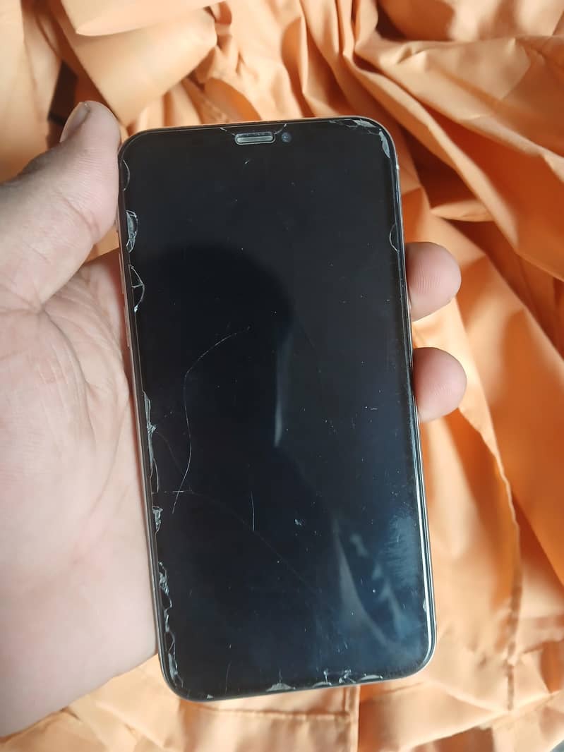 Apple iPhone X 3
