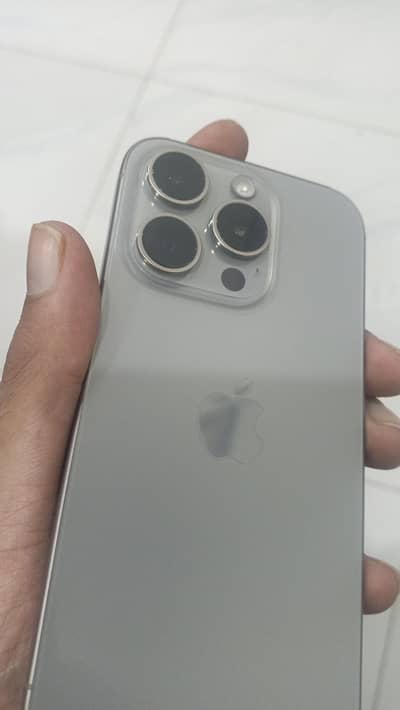 Apple iPhone 15 Pro