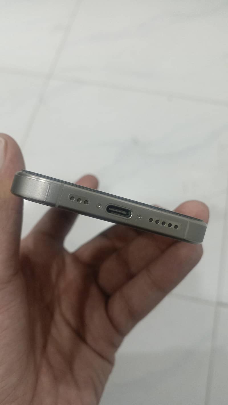 Apple iPhone 15 Pro 5