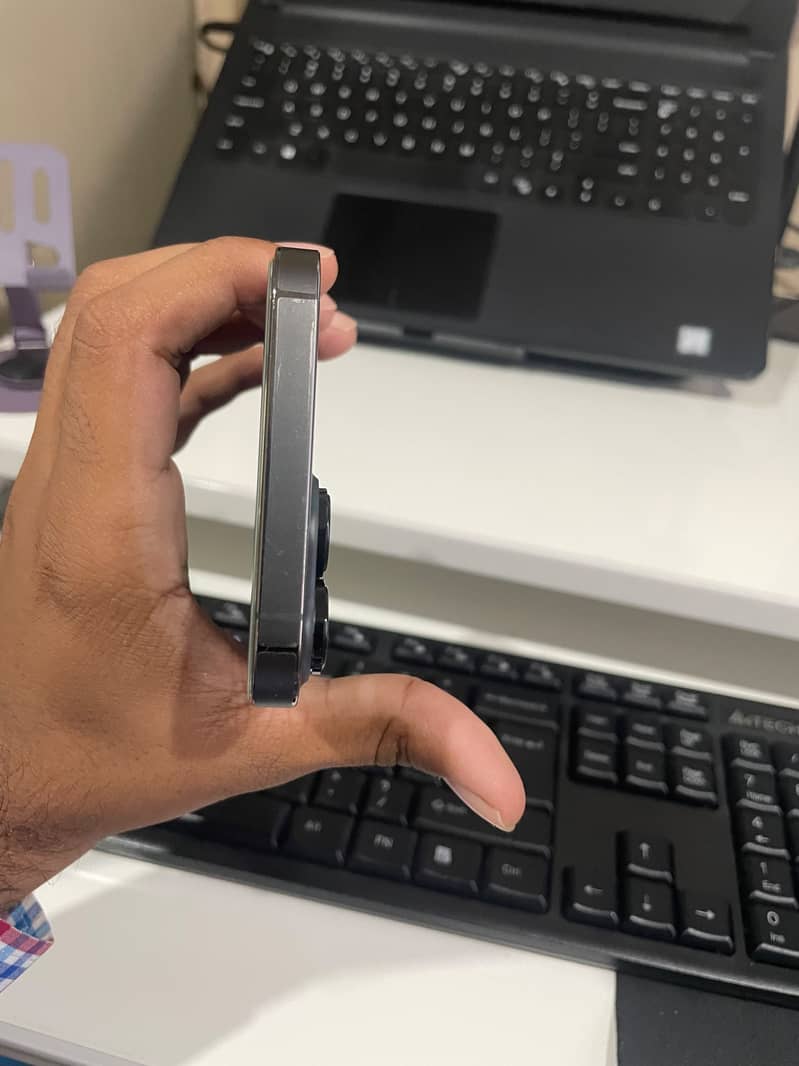 Apple iPhone 13 Pro Max 1