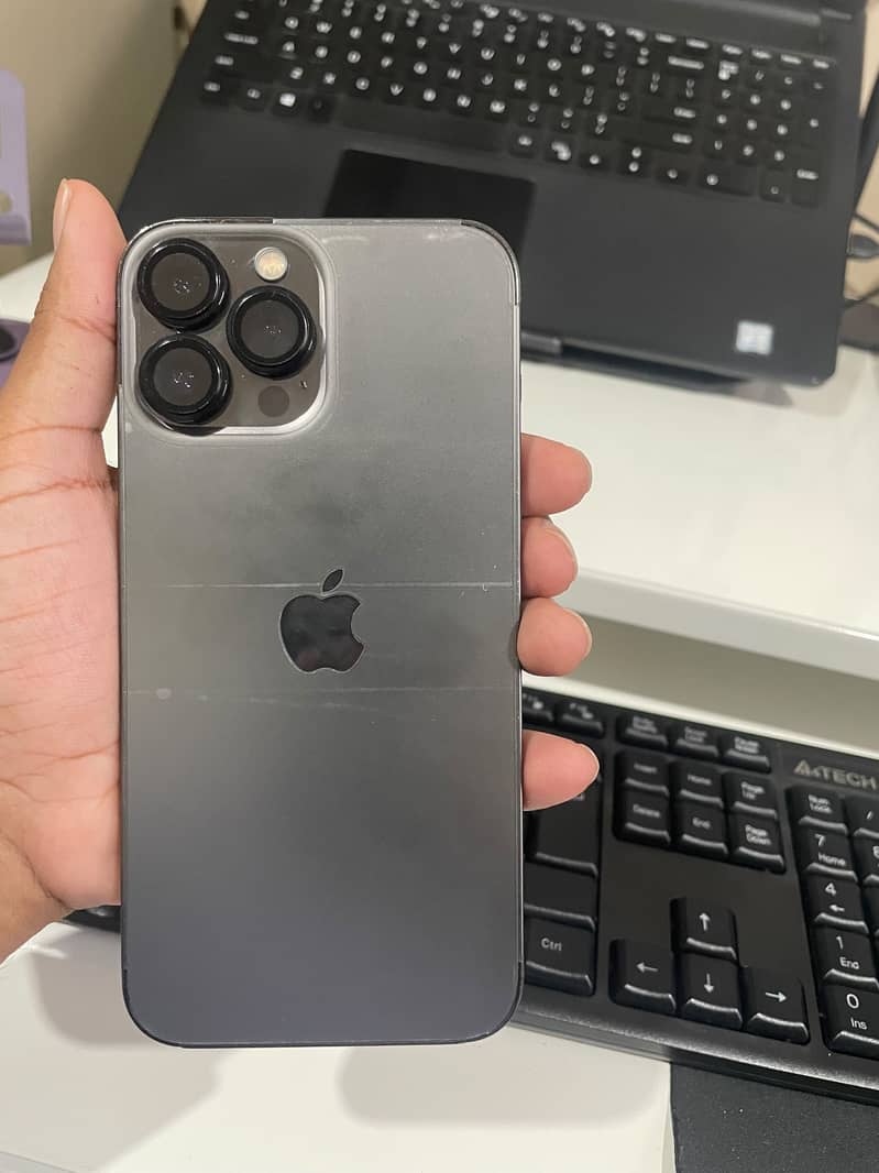 Apple iPhone 13 Pro Max 3