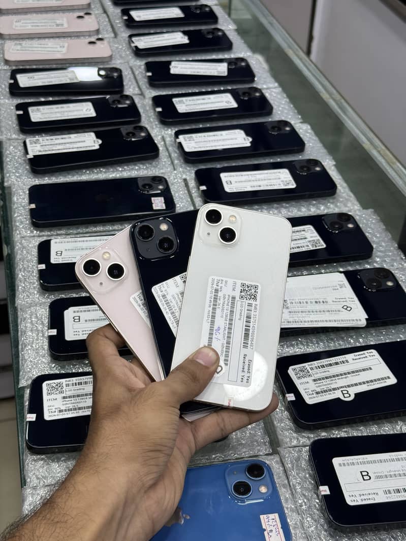 Apple iPhone 13 0