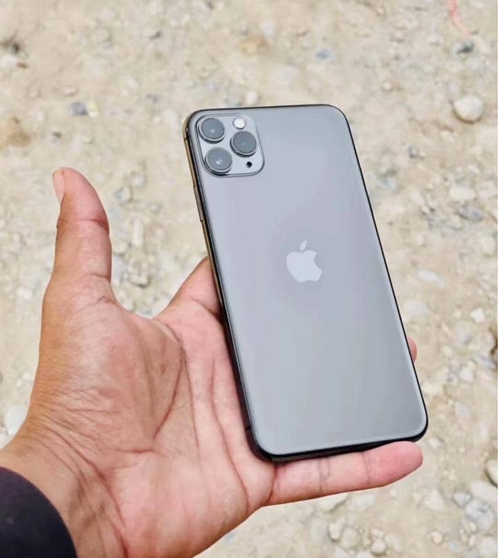 Apple iPhone 11 Pro Max 0