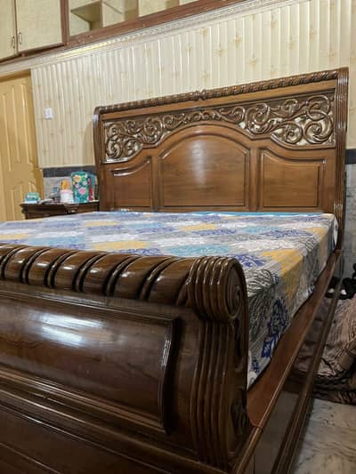 Wooden bed set for sale
