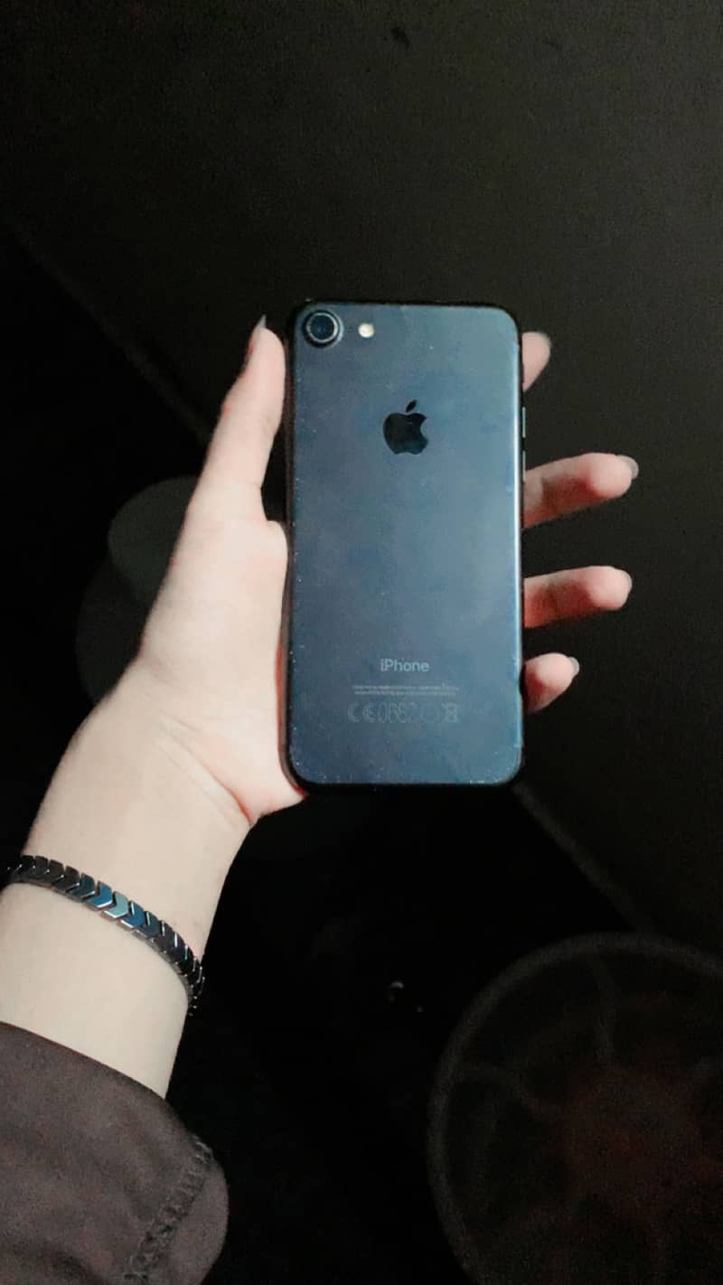 Apple iPhone 7 5