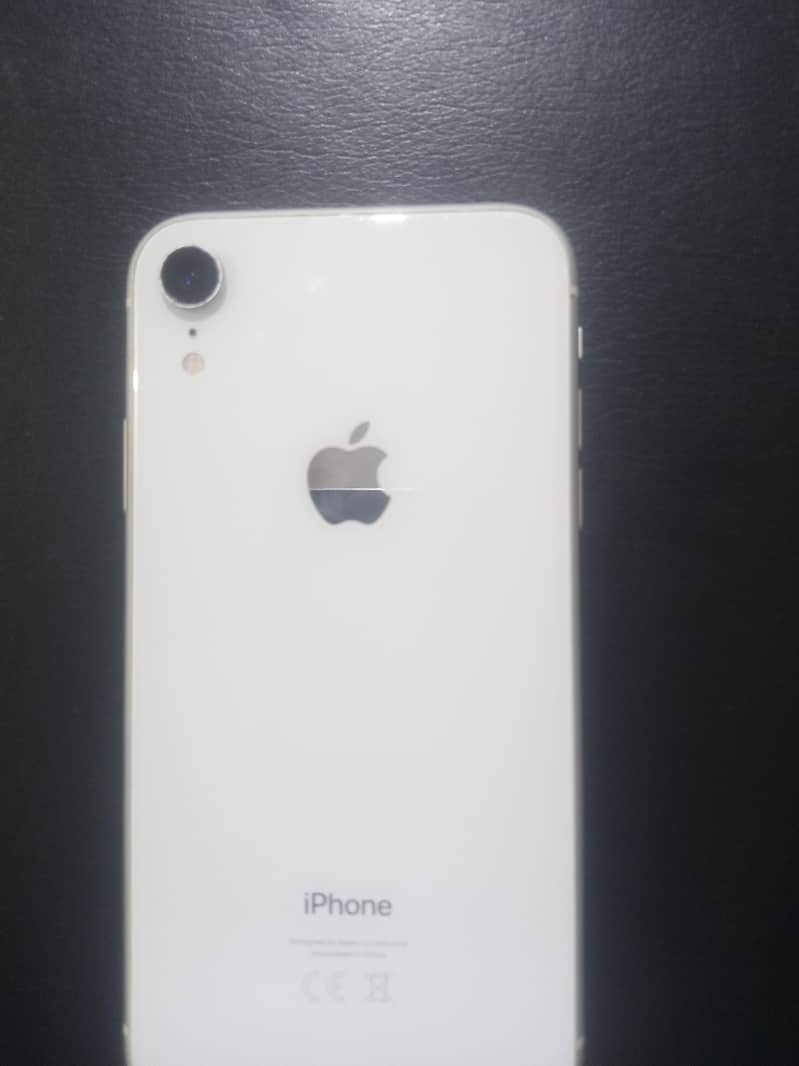 Apple iPhone XR 0