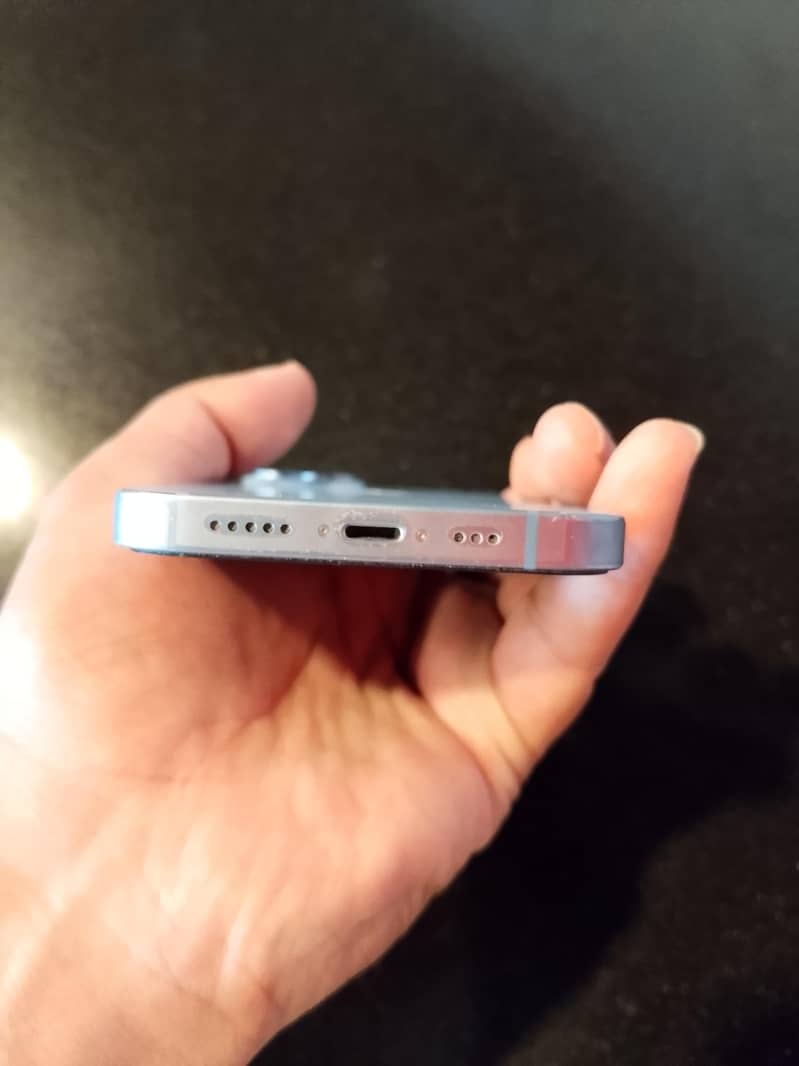 Apple iPhone 14 4