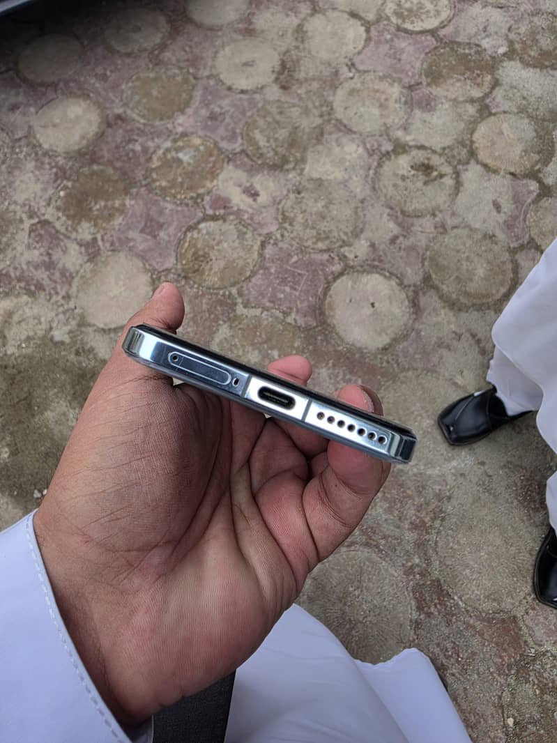 Xiaomi 14 Pro 4