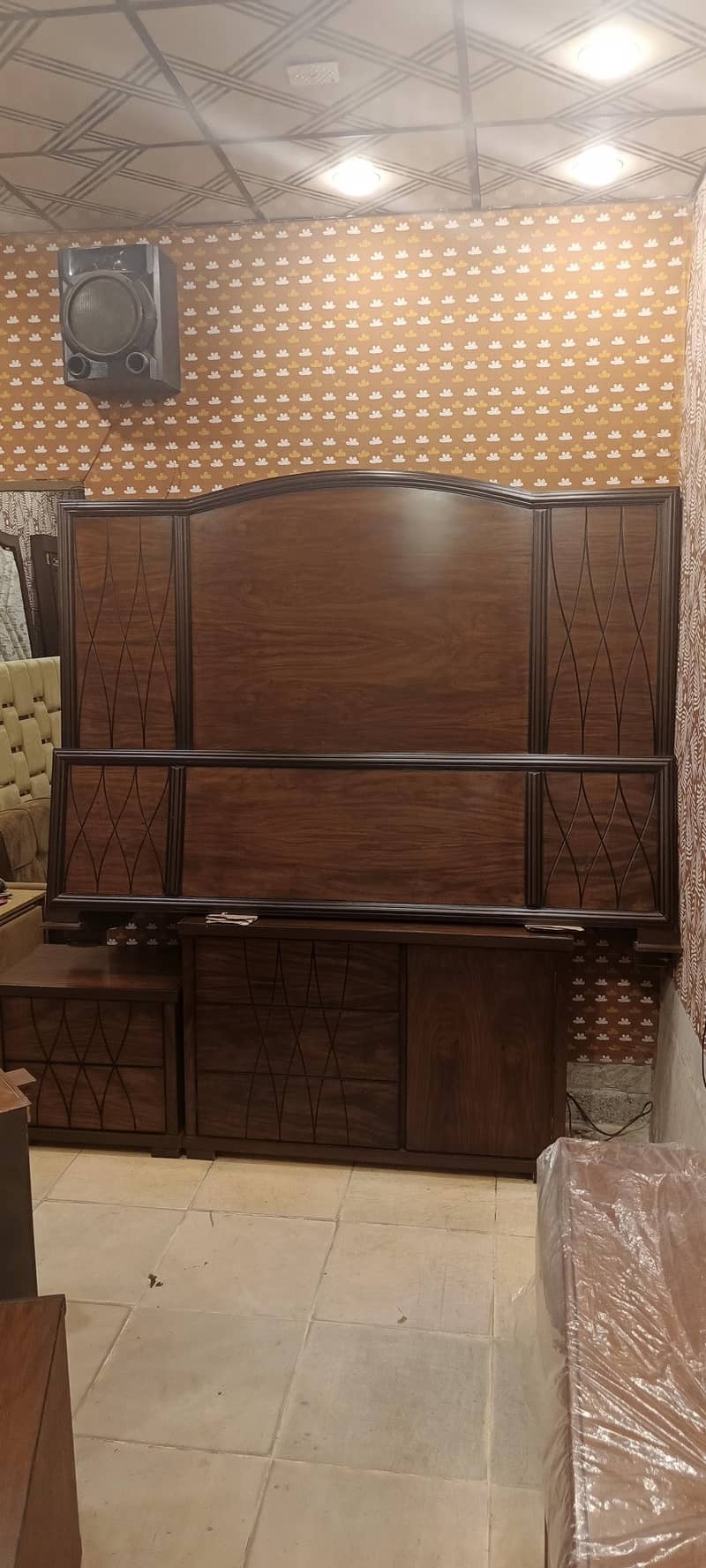 bed / bed set/ polish bed 1