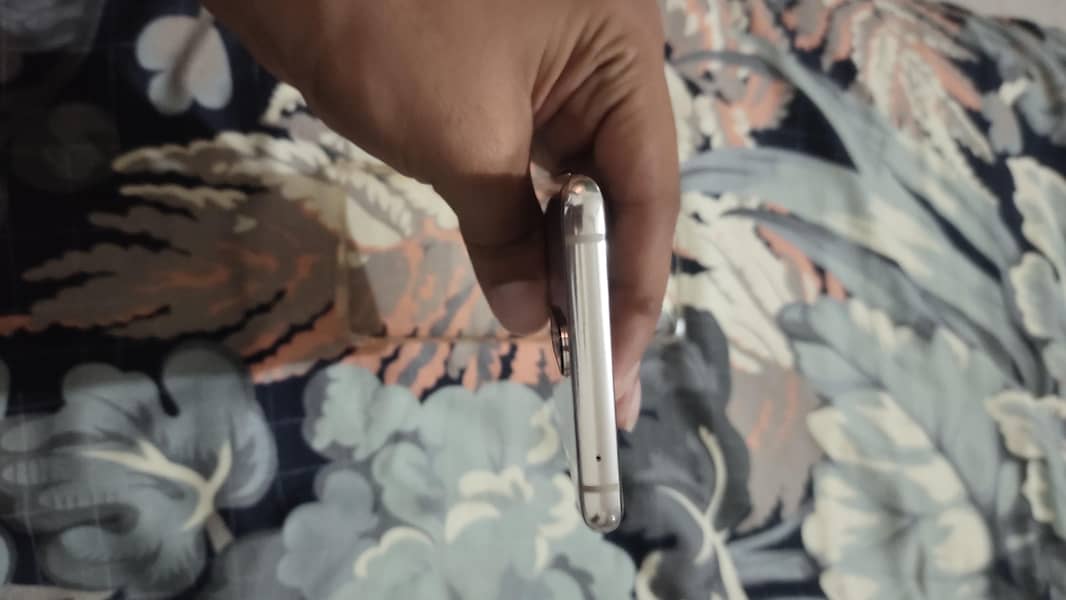 One Plus 8 4