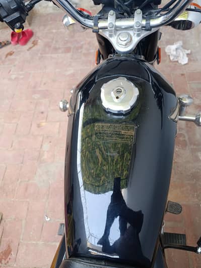 model black m 21