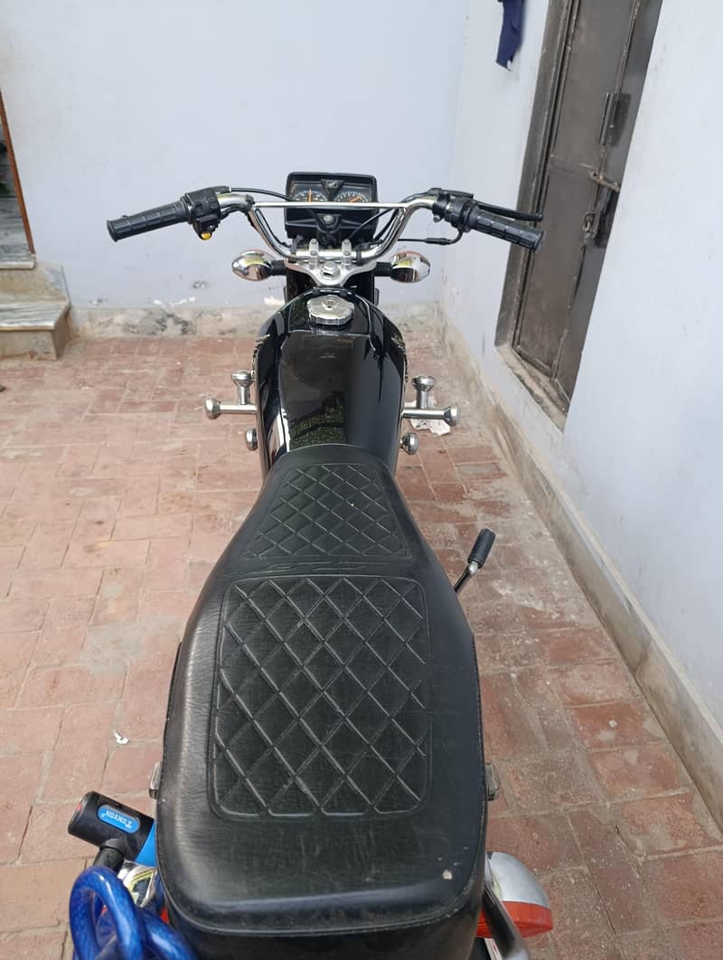 model black m 21 3