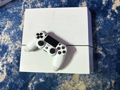 PlayStation 4 Fat White Glacier 500 GB Jailbreak with Games