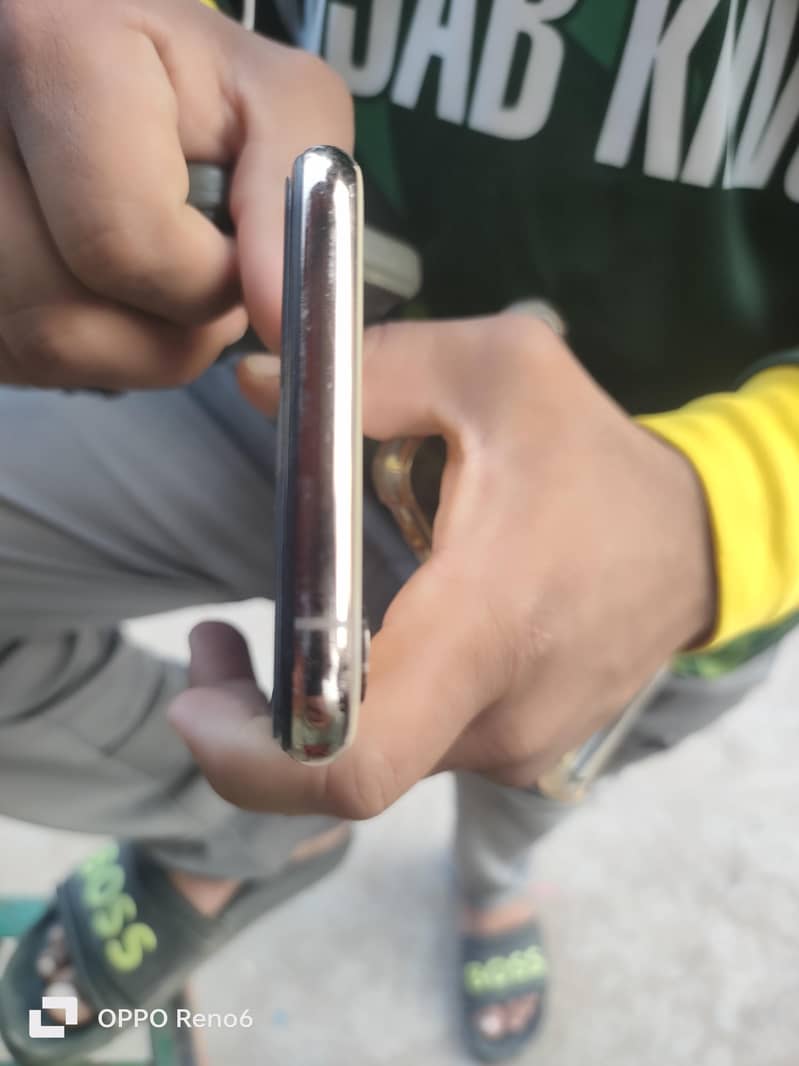 Apple iPhone XS 2