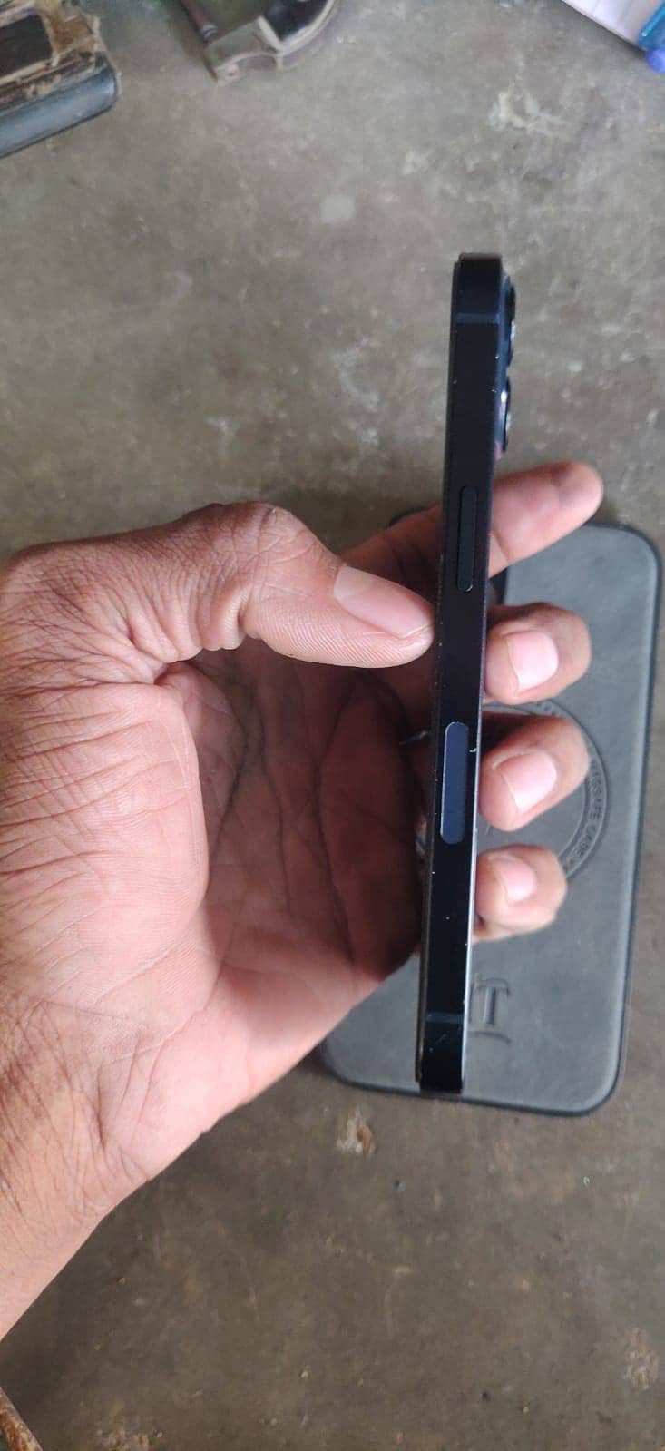 Apple iPhone 13 6