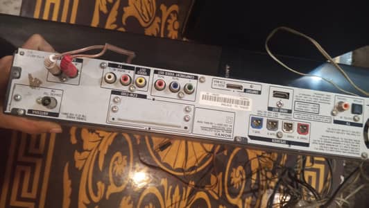 home theater system condition is 10/10
