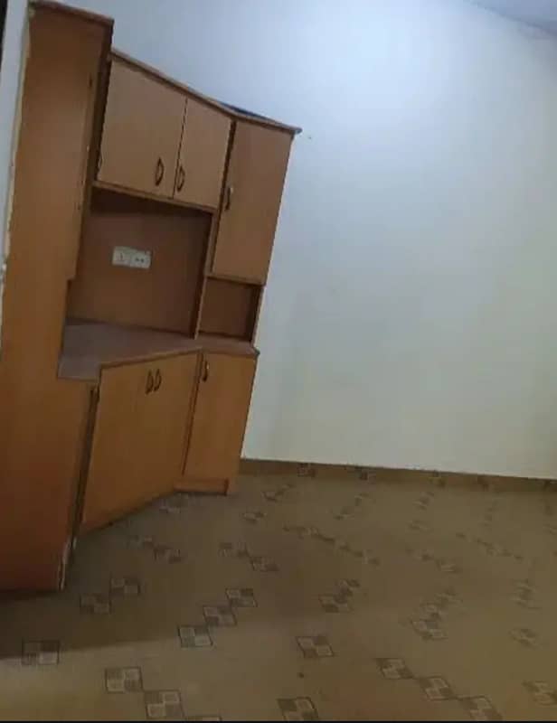 G-11/3 PHA E-Type First floor flat For Rent 2
