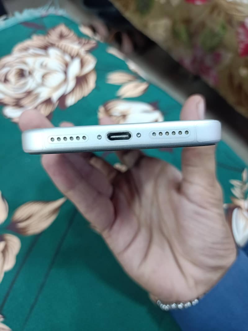 Apple iPhone 17 Pro Max 3
