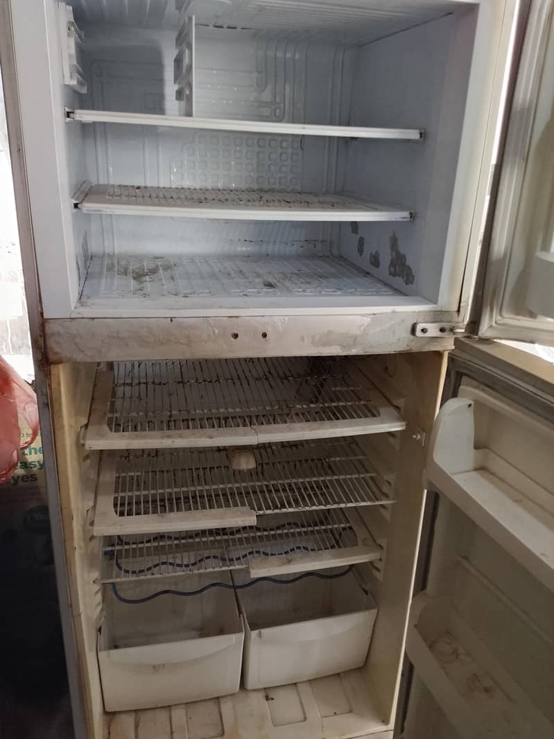 pel Refrigerator 4