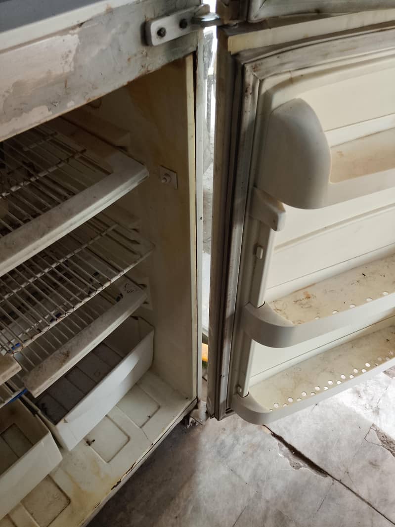 pel Refrigerator 7