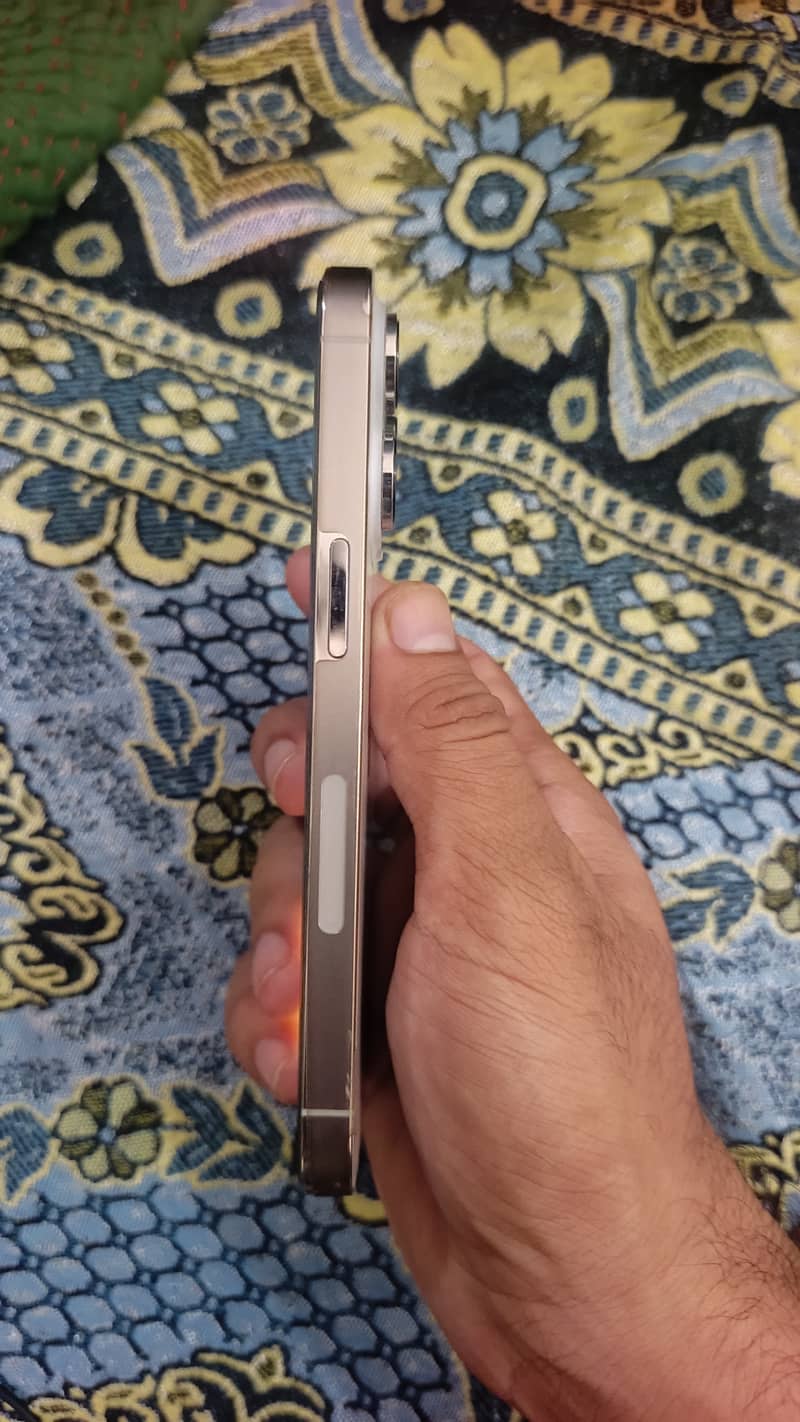 Apple iPhone 14 Pro 3