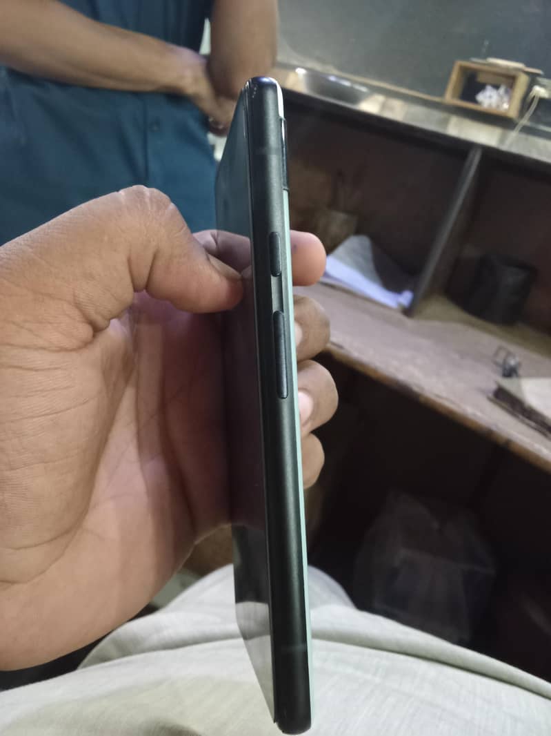Google Pixel 6a 3