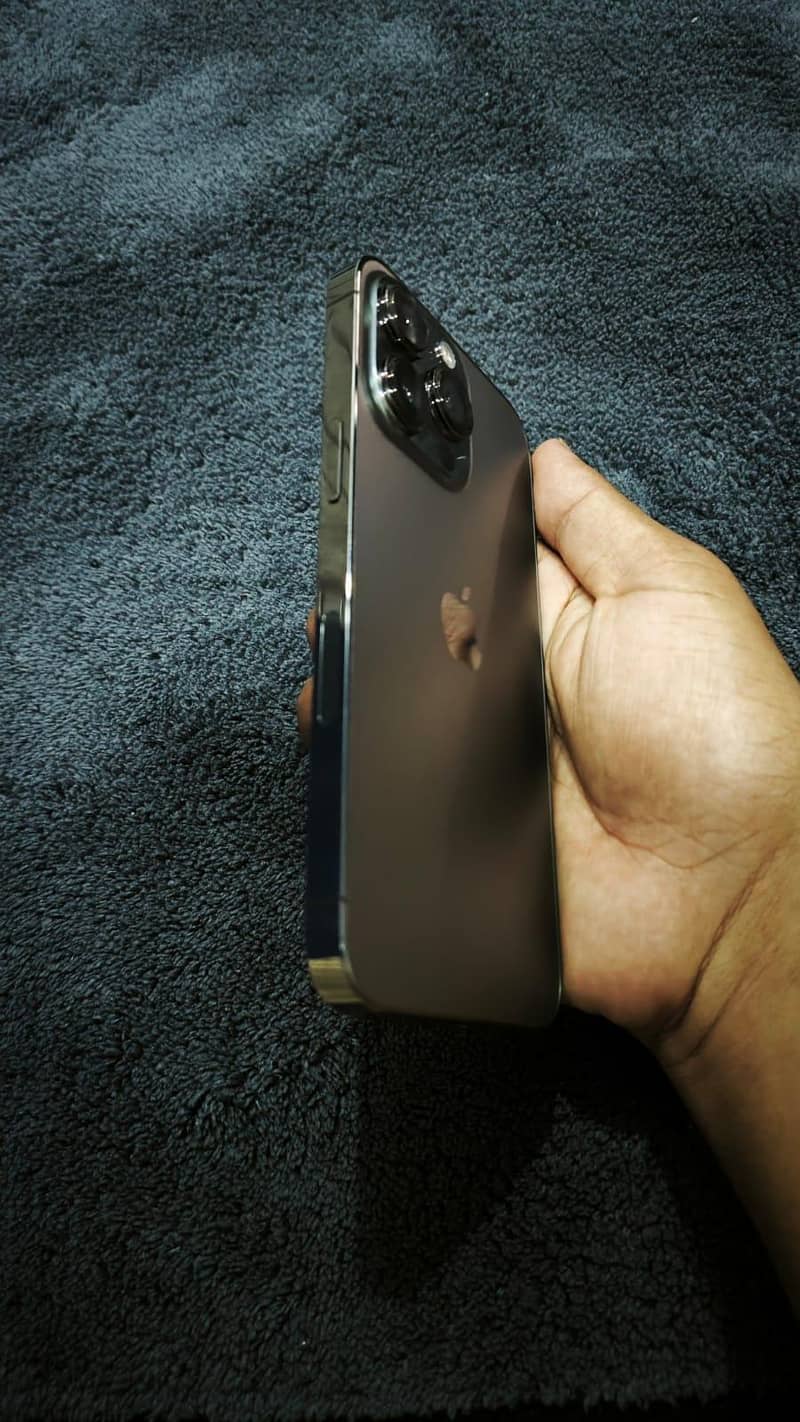 Apple iPhone 13 Pro 1