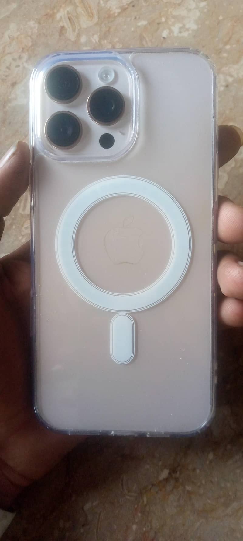 Apple iPhone 16 Pro Max 1