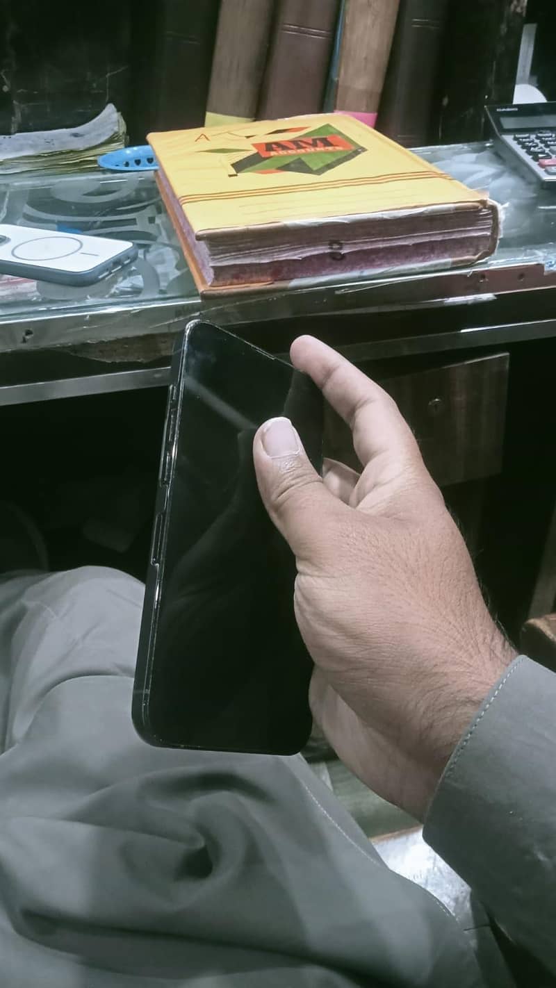 Apple iPhone 13 Pro 1
