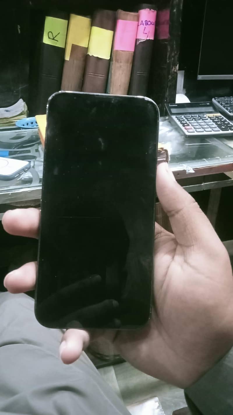 Apple iPhone 13 Pro 3