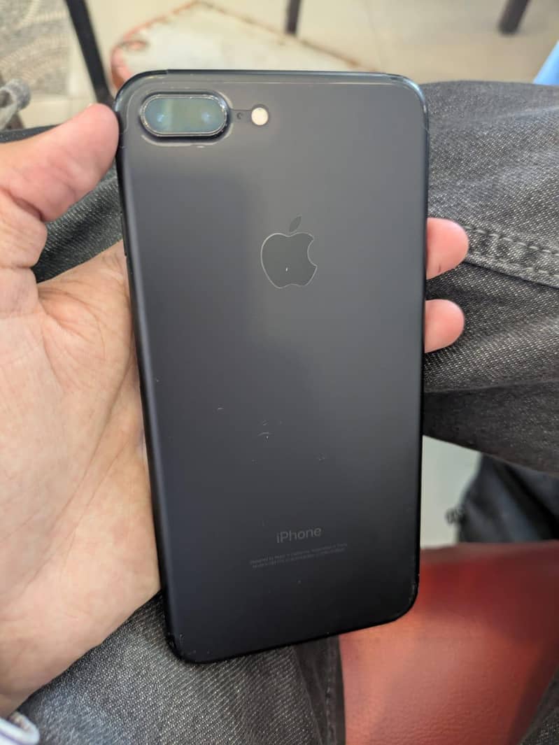 Apple iPhone 7 Plus 0