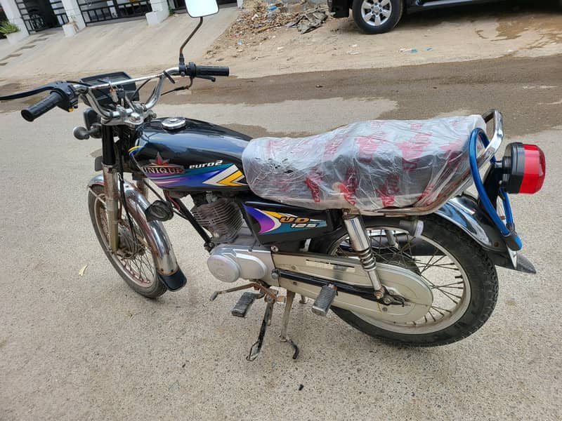 Unique UD 125 0