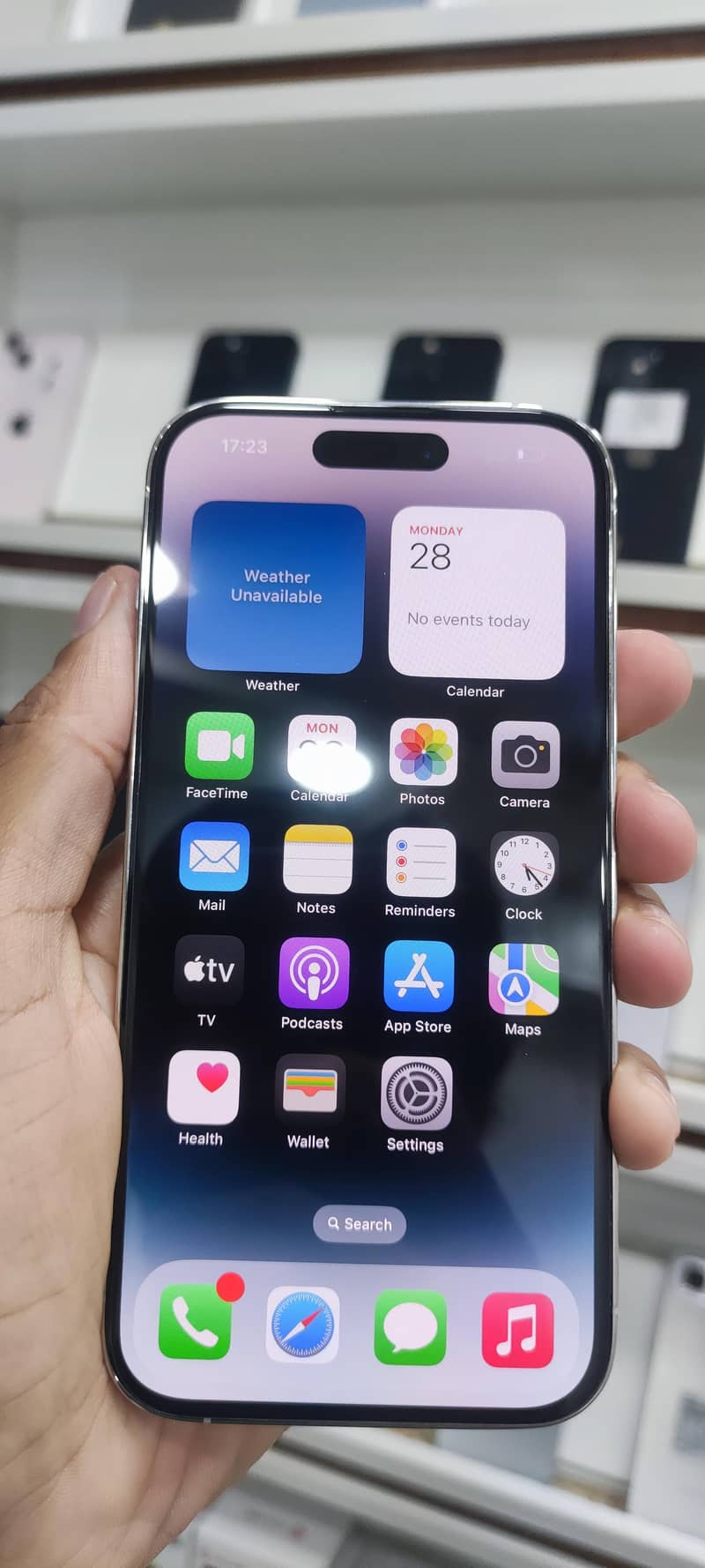 Apple iPhone 14 Pro 1