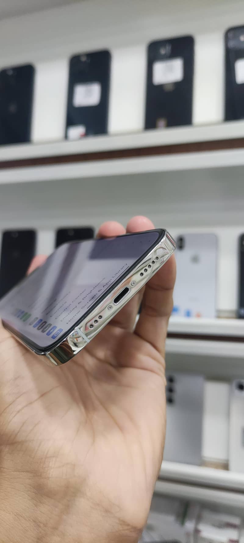 Apple iPhone 14 Pro 2