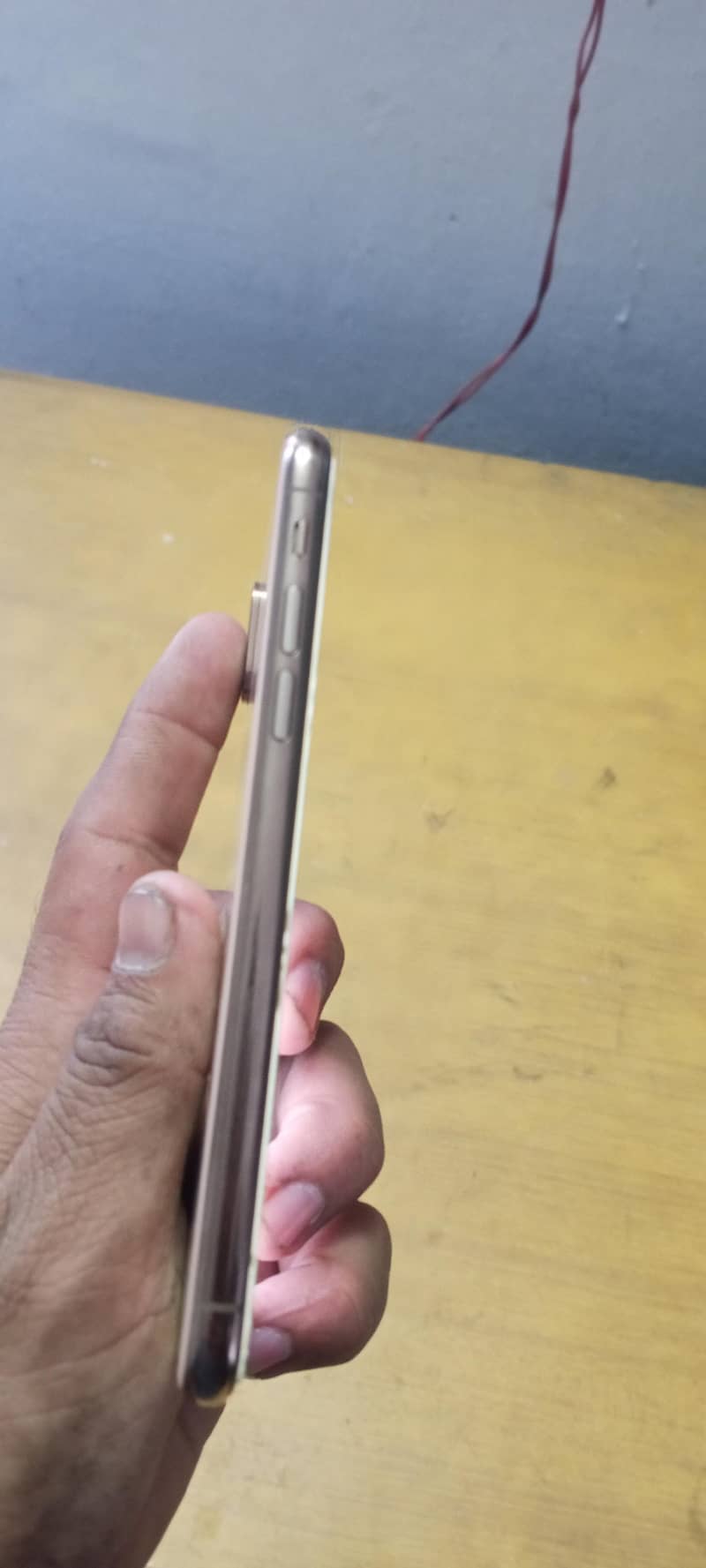 Apple iPhone Xs 0
