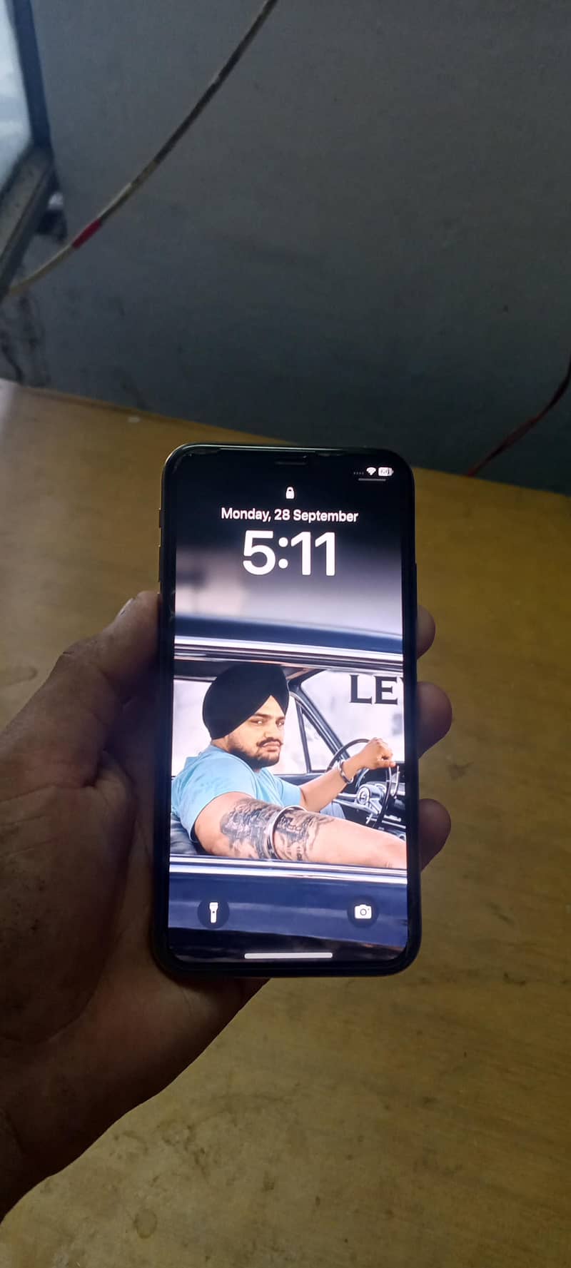 Apple iPhone Xs 1